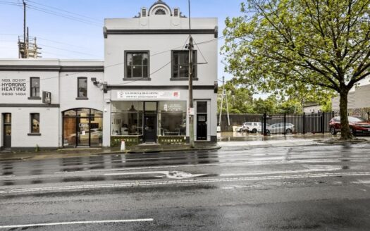 Great Main Road Location in Canterbury