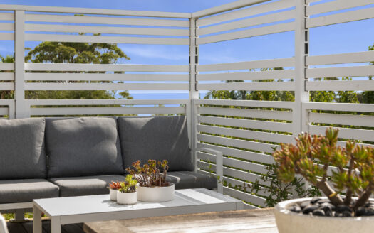 Luxury Coastal Living with Breathtaking Bay & Mountain Views