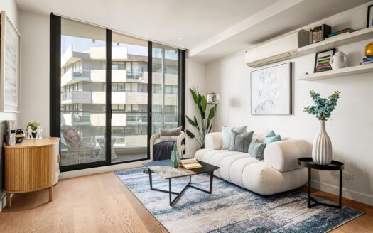 Stylish Inner City Living Moments to the Yarra