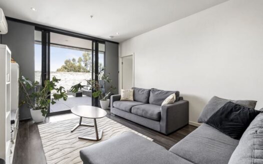 Lifestyle Luxe in a Vibrant Urban Locale