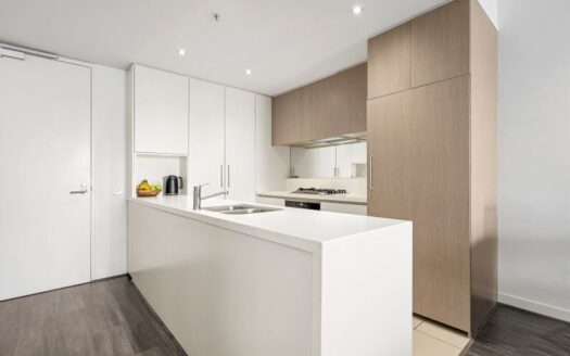 Lifestyle Luxe in a Vibrant Urban Locale