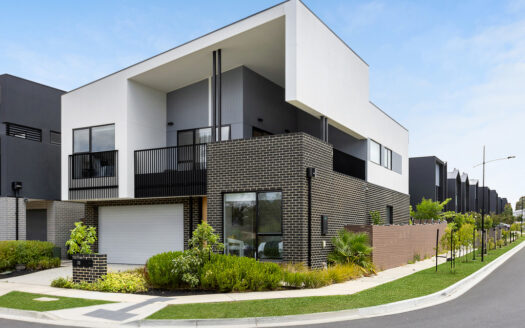 Family Space & Style with Park Views