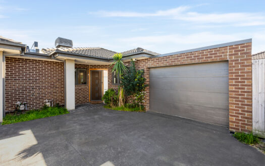 Single Level Ease in Carefree Setting