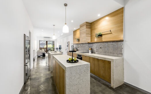 Effortless modern living in stylish townhouse, within prime Richmond locale