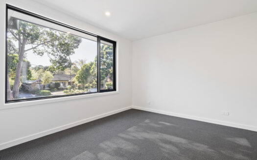 Townhouse in Heathmont!