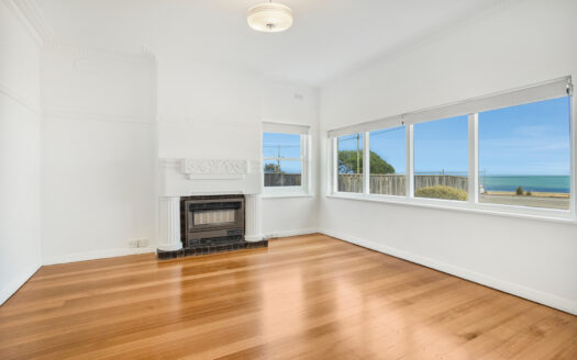 Charming Beachside Living in Brighton