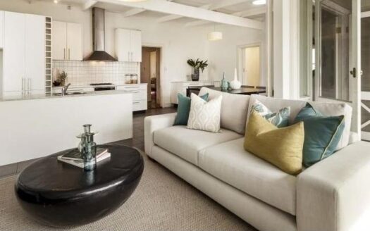 Period Beauty in a Prestige Location