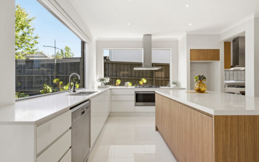 Stylish, Spacious and Incredibly Serene with Park and Lake Views