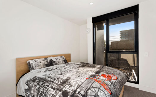 2 bedroom apartment in HAWTHORN EAST