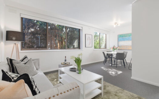Light & Bright Apartment Living!