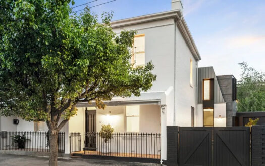 Stylish Contemporary Luxury Amongst Period Charm